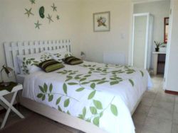 Suikerbekkie bedroom