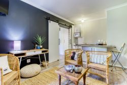 Lounge & kitchen - Deluxe Suite (one-bedroomed self catering)