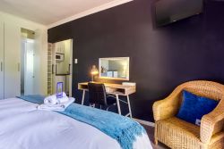 Bedroom detail - Deluxe Suite (one-bedroomed self-catering)