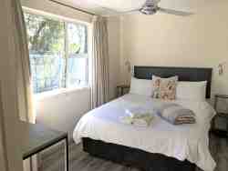 Fish Eagle Lodge ensuite bedroom 1