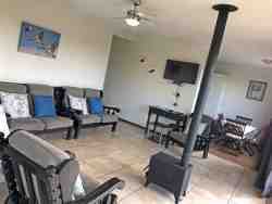 Hadeda lounge overlooking river 