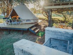 Tipi Tent