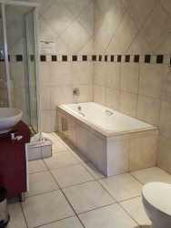 Full bathrooms