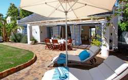 Sunbeds to relax