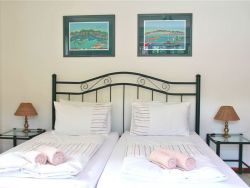 hornbill room