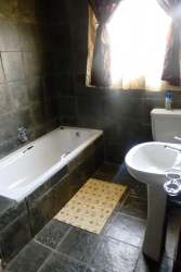 Bathroom room 4