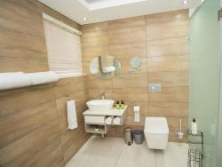 King Room with Bathtub