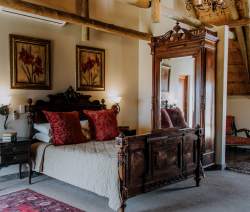 Cropped Presidential Suite
