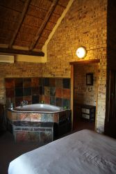 Luxury Bush Chalet 12