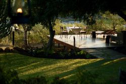 External lodge gardens