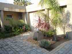 Jenvey House offers modern self catering accommodation in Summerstrand