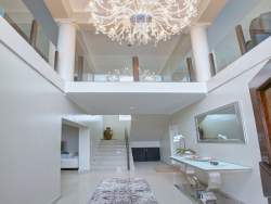 Jo-Jo's entrance hall