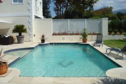 Constantia Cottages - Solar-heated Swimming Pool