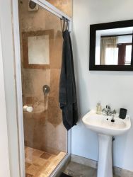 En-suite off main bedroom in self catering Cottage 