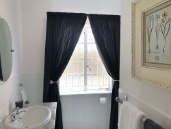 Room 4 Private Bathroom