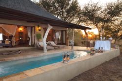 Kings Camp Honeymoon suite with private plungepool