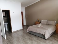 Knoetzie Kamma Bedroom unit