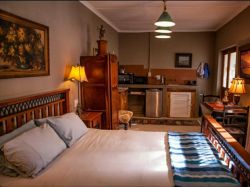 2 Sleeper Cottage (Queen)