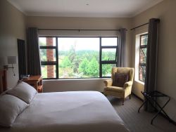 Two Bedroom Cottage - bedroom