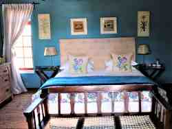 Kuilfontein Stable Cottages B&B - luxury room
