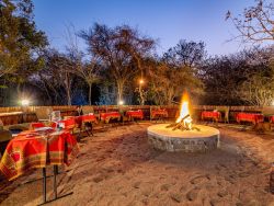 Bond-fire and outdoor dining
