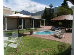 Great view of Towerkop and Mountains, the garden with swimming pool