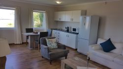Giraffe Flatlet Kitchen