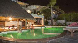 Lala Panzi Pool Bar