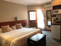 ROOM 1