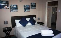 Leonard Self Catering Unit bedroom