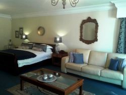 Luxurious Poolside Suite