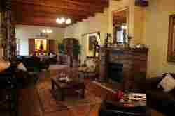 Manor Lounge