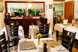 Breakfast Room