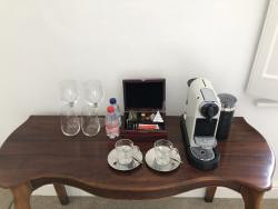 Superior King Suite 1
Tea/Coffee Station