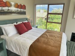 Luxury Queen Room