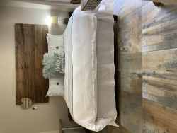 Log Inn Room