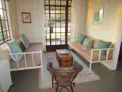 Garden Unit lounge area