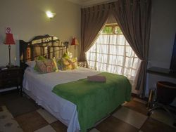 LUXURY ROOM