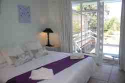 Kingfisher - King Bed or Twin Beds whichever is required