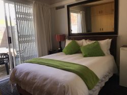 STANDARD Room 2
