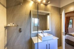 Family Suite - bathroom