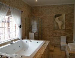 Honeymoon Suite