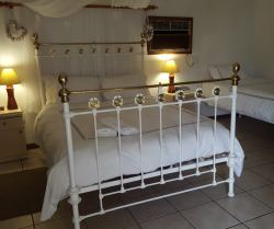 View of luxurious Garden bedrooms at Mountainview BB Ladismith 