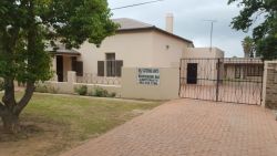 Ladismith Mountainview Self-catering units secure parking