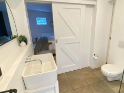 Comfort 2-sleeper Cottage