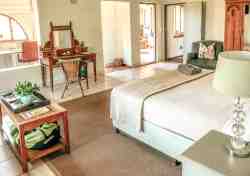 Bedroom - Large room 1