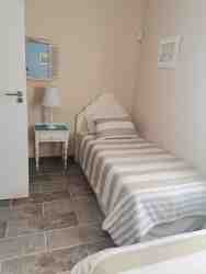2nd bedroom- single bed