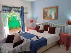 Blue crane . Comfortable King suite