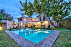 Hotel pool & garden