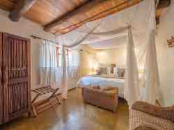 Olifant Villa Suite Bedroom 3
